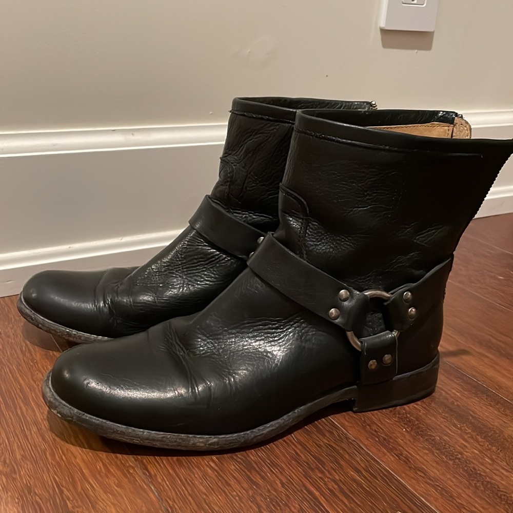 Frye Veronica Harness Short Boot